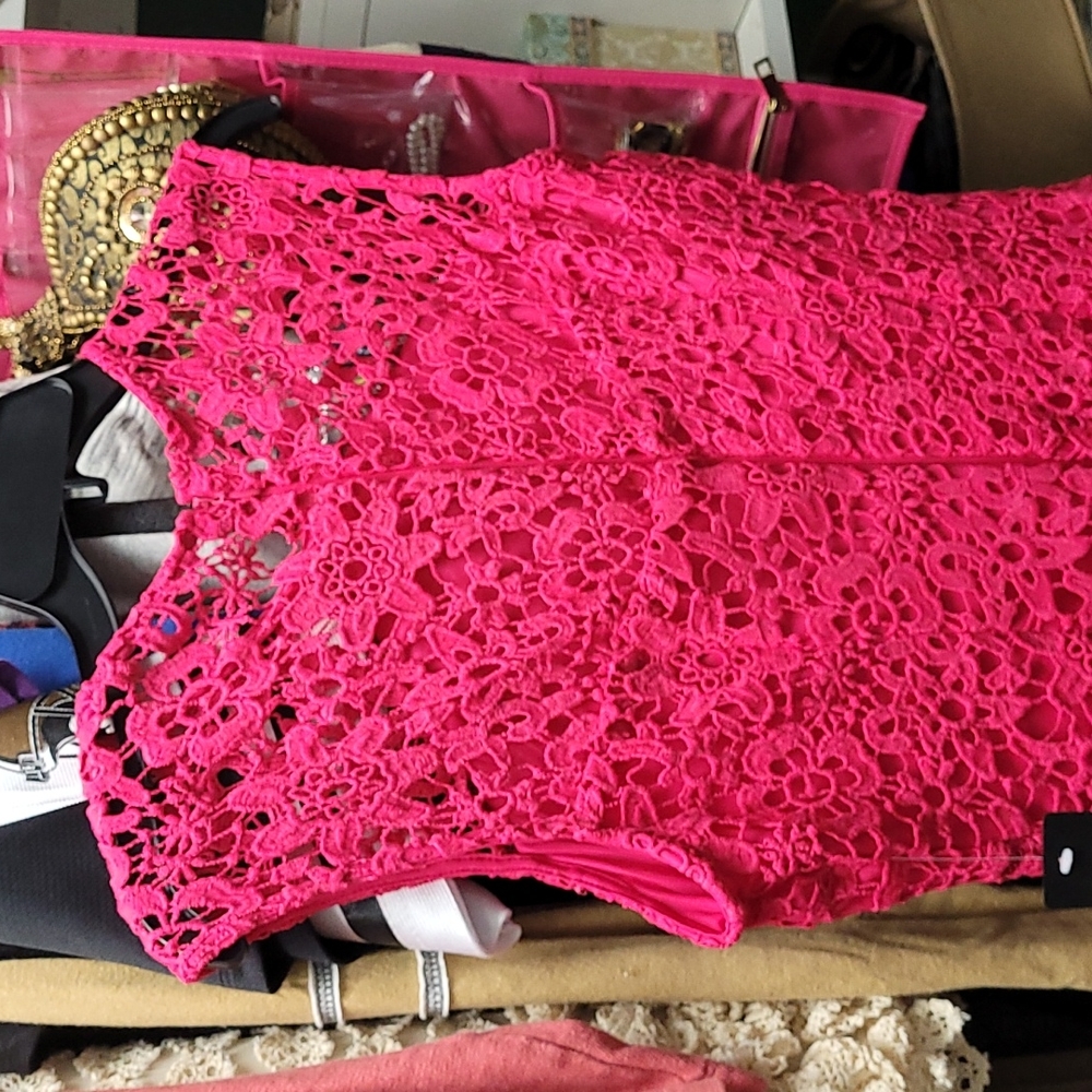 Pink bebe dress - Picture 6 of 9